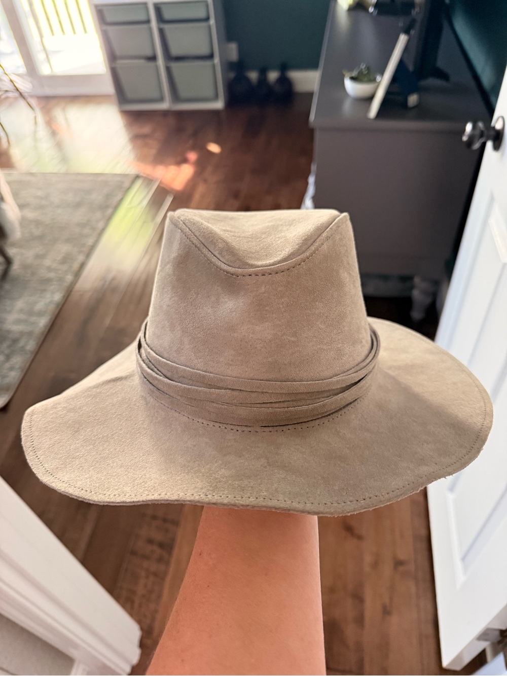 Like New - Suede Wide-Brim Hat